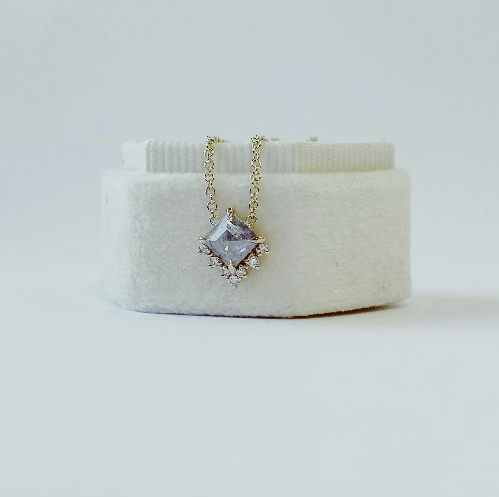 14ky 0.59ct Short Kite “Rae" Necklace