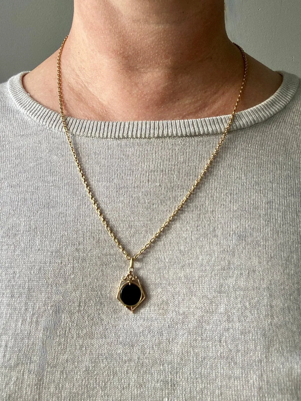 18k Gold and Black Onyx Articulated Spinner 5-sided Pentagram - Charm or Pendant
