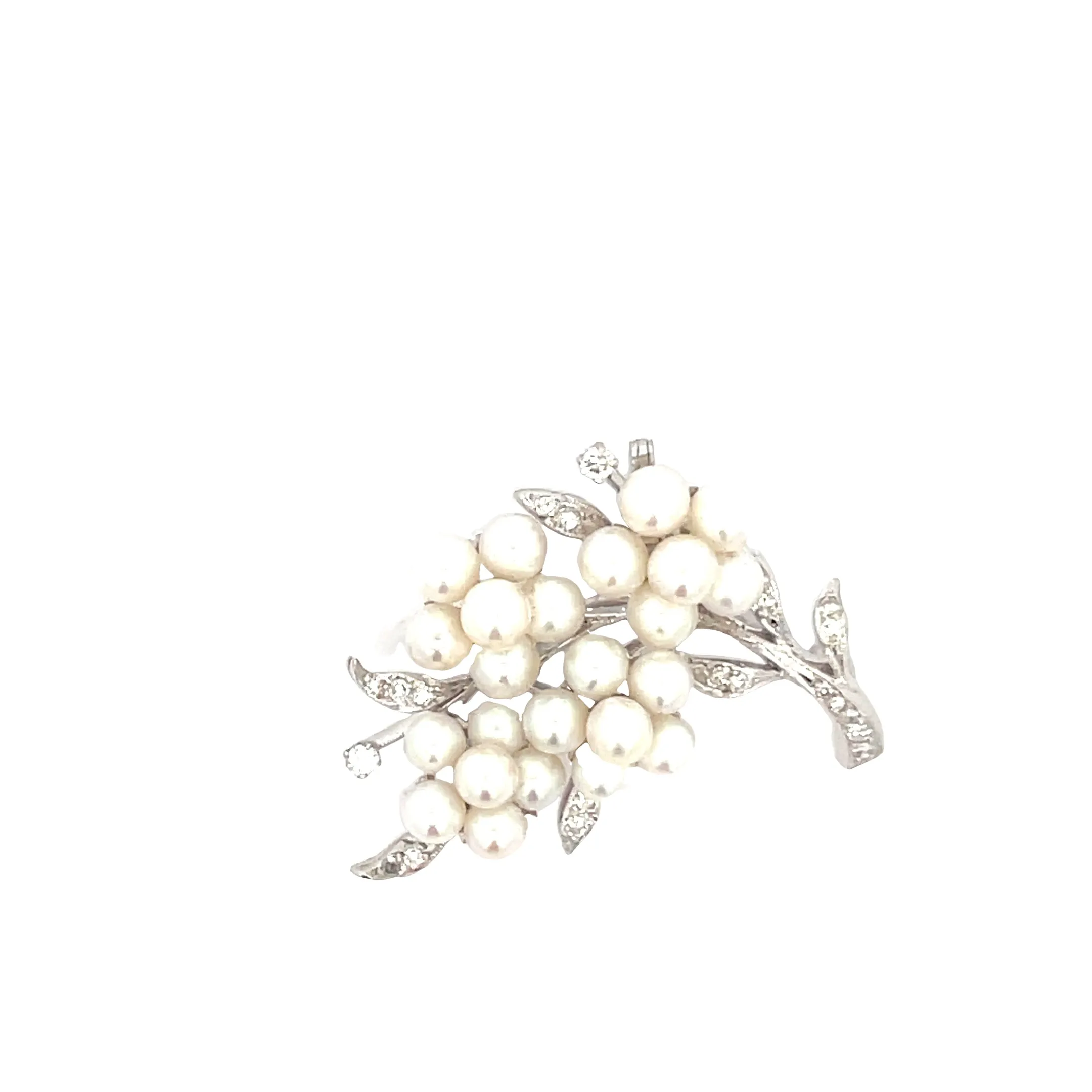 18k White Gold .25ct G VS2 Round Diamond and Fresh Water Pearl Vintage Brooch and Pendant