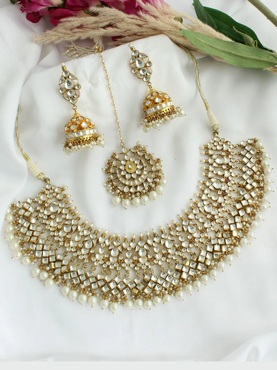 Aashvi Necklace Set
