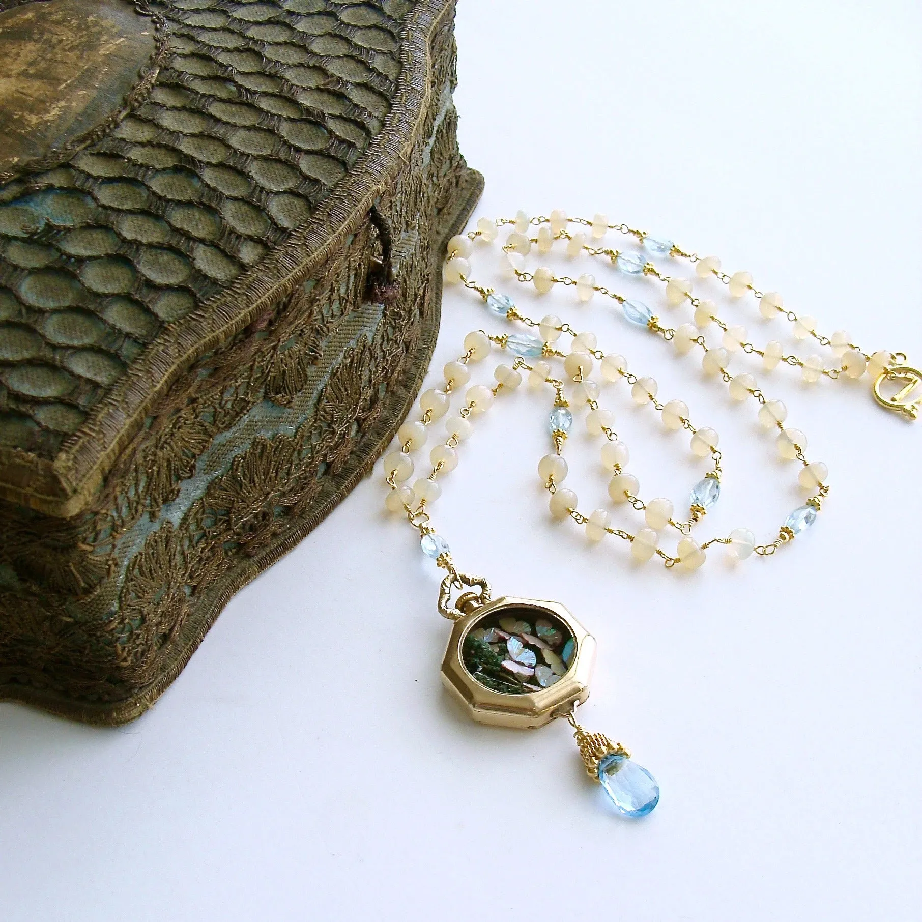 Butterfly Kaleidoscope Watch Case Opal Blue Topaz Necklace - Kaléidoscope de Papillon Necklace