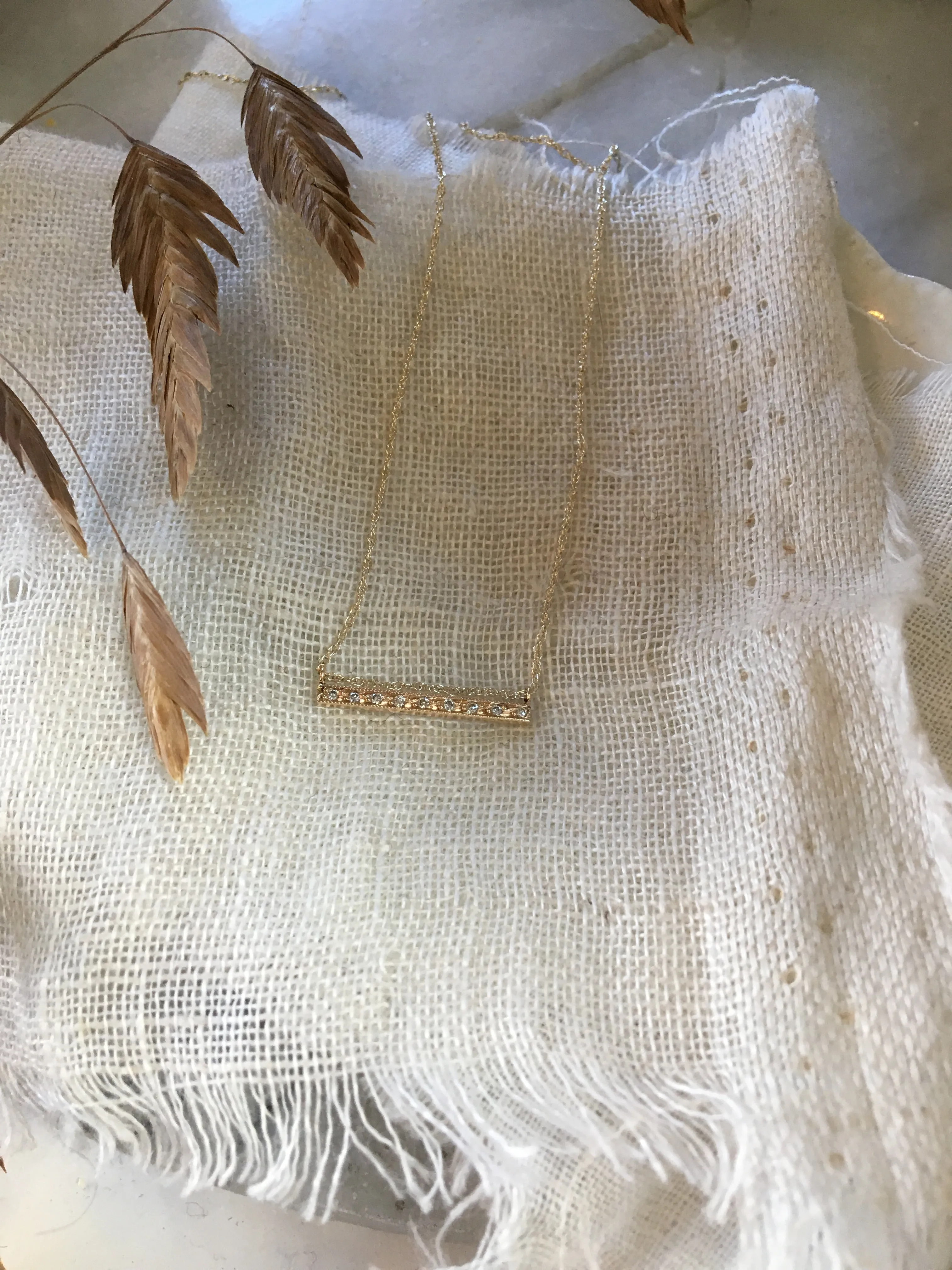 carole diamond bar necklace