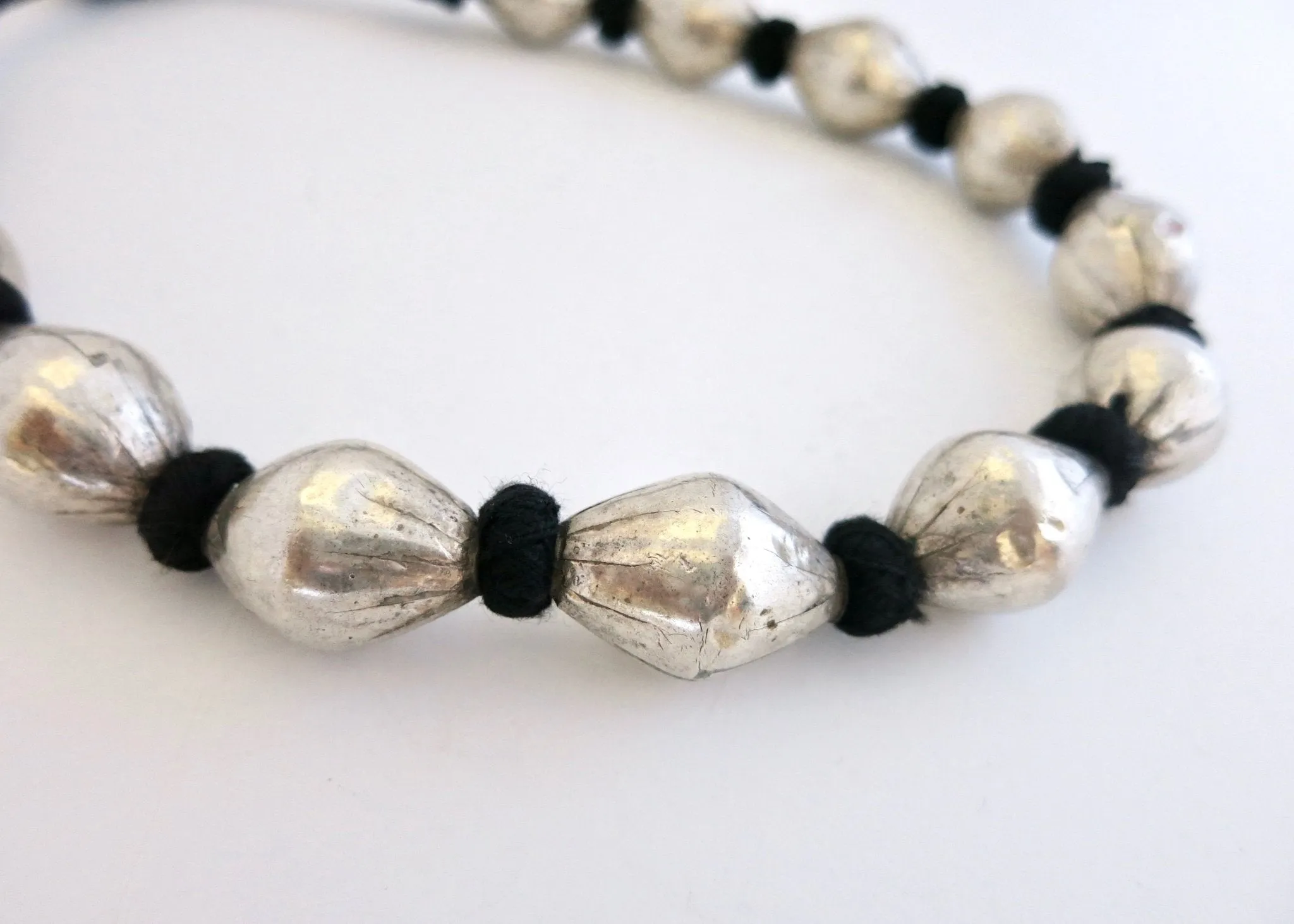 Chunky, vintage, Gujarati lac bead ('dholki') necklace