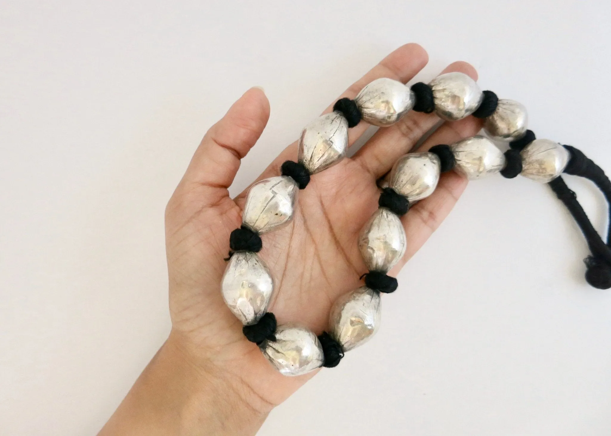 Chunky, vintage, Gujarati lac bead ('dholki') necklace