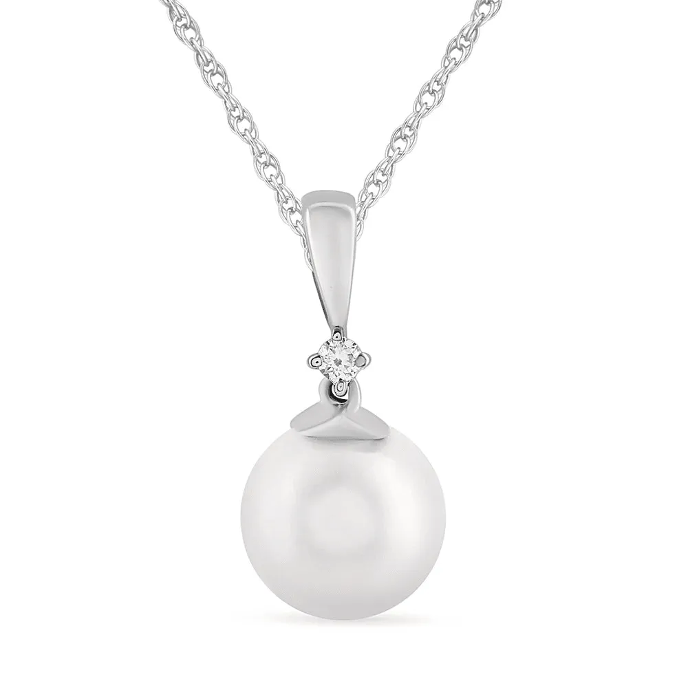 Diamond Set Pearl Necklace in Sterling Silver