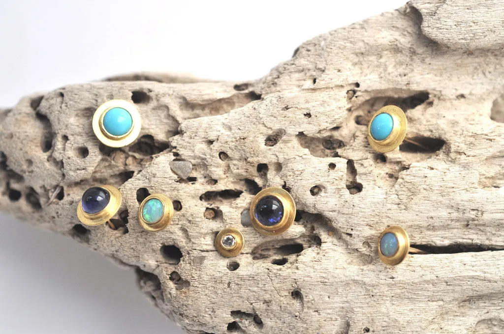 earring / gold 22k   gemstone post earring