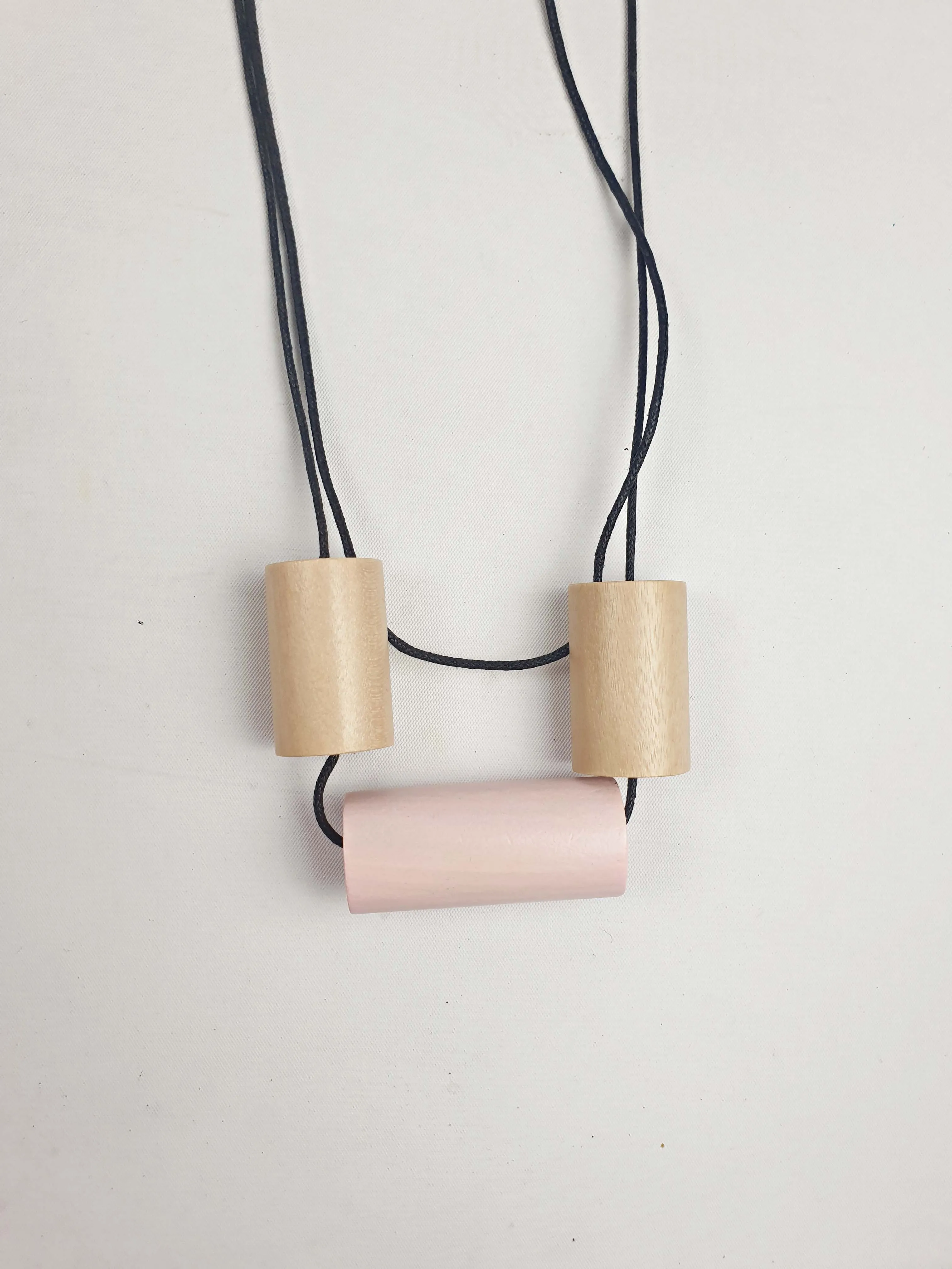 Elk chunky natural wood and pink necklace