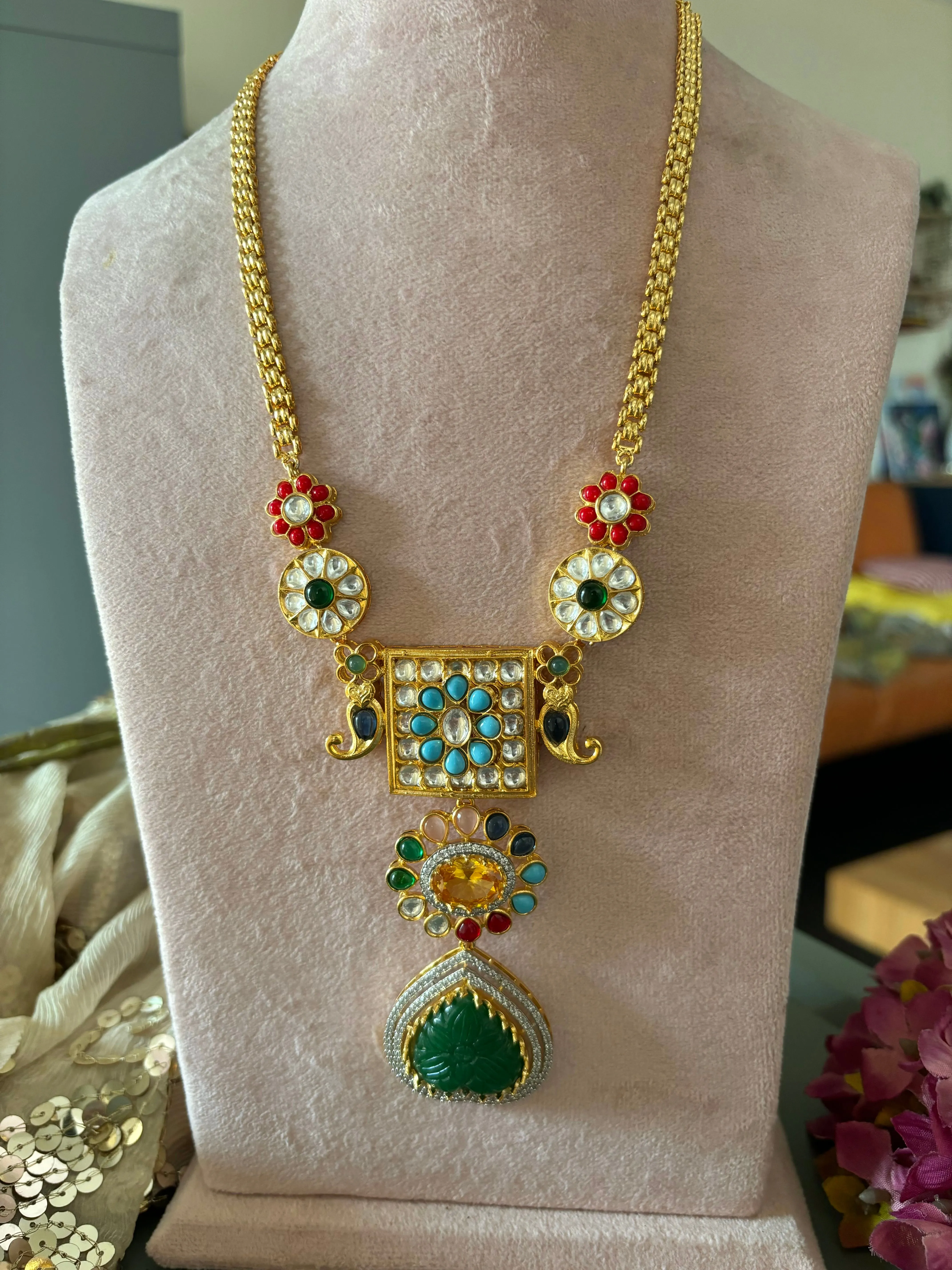 Exquisite Amrapali Fusion Pendant Necklace - Elevate Your Elegance