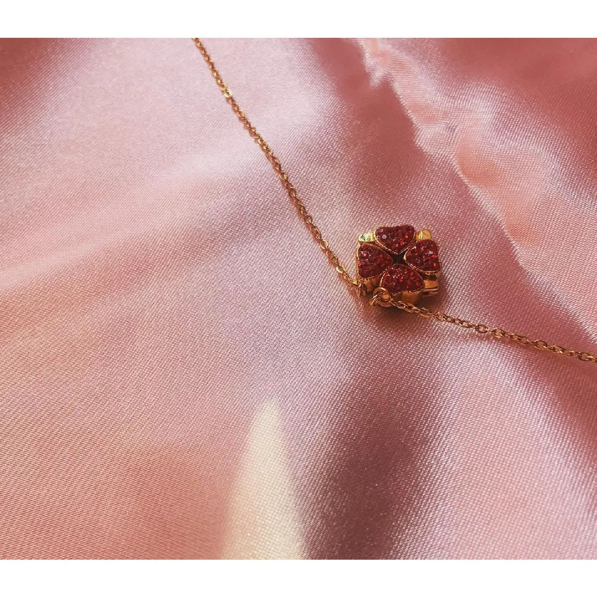 Exquisite Clover Pendant Chain Black and Red Stainless Steel Necklace with Cubic Zirconia Magnet Closure for Women
