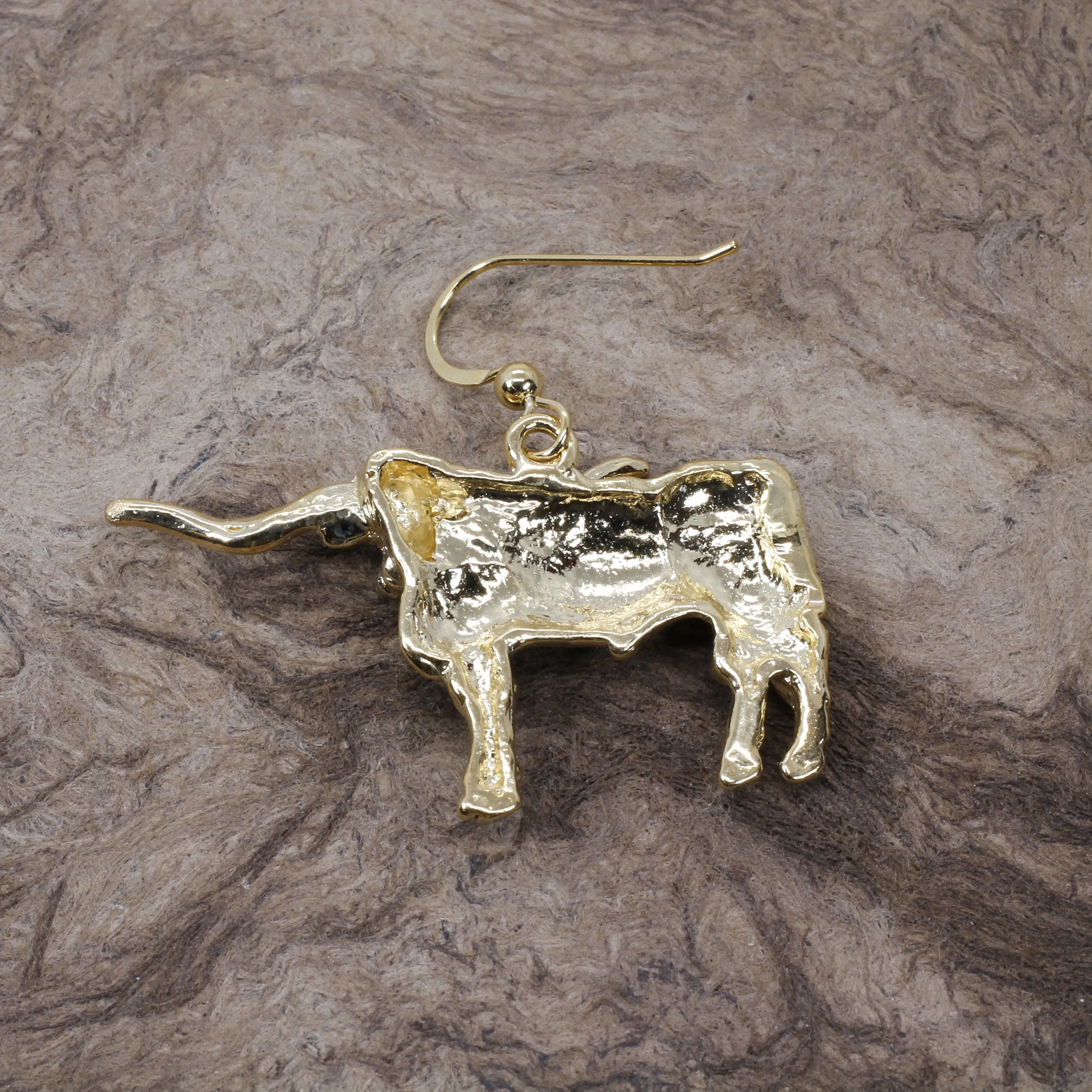 Giant Longhorn Earrings with Large Showy Texas Longhorns in gold vermel