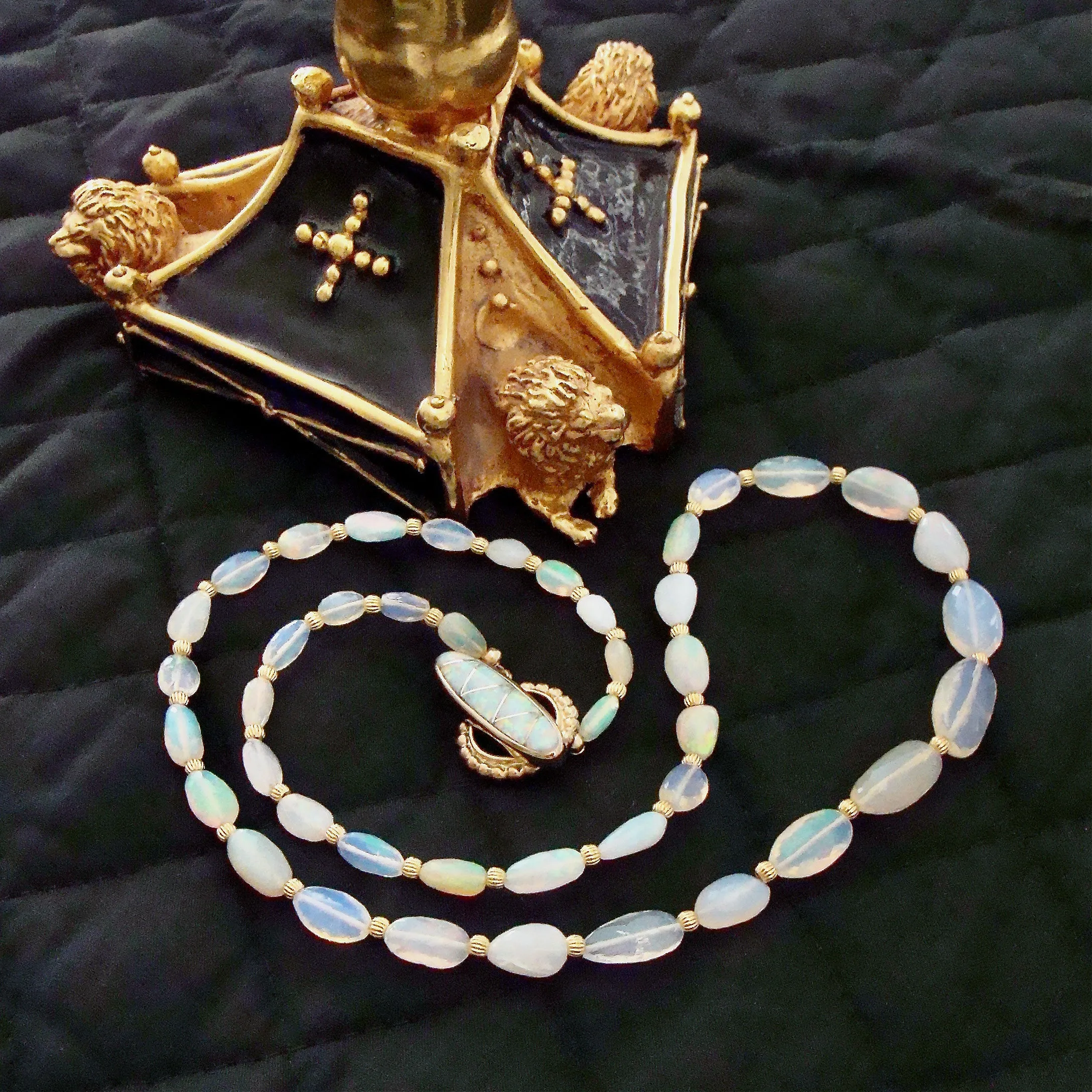 Graduated Welo Opal Nuggets Inlay Opal Toggle - Winnie Necklace