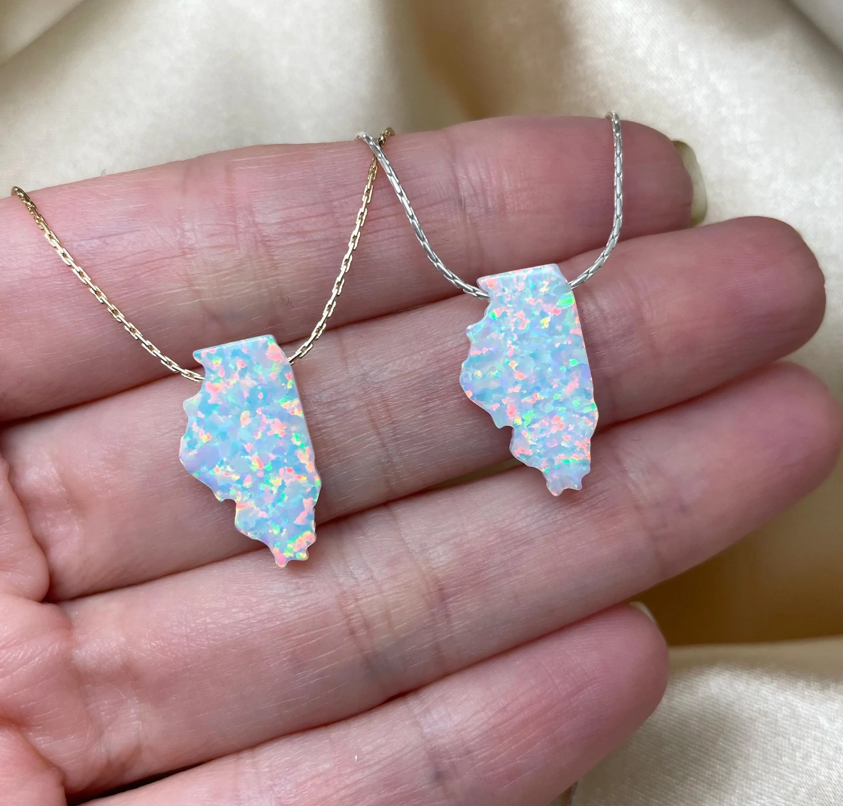 Illinois State Opal Necklace, IL state, State Pride Gift for Her, Map necklace, Illinois shape state necklace, IL necklace, Unique state