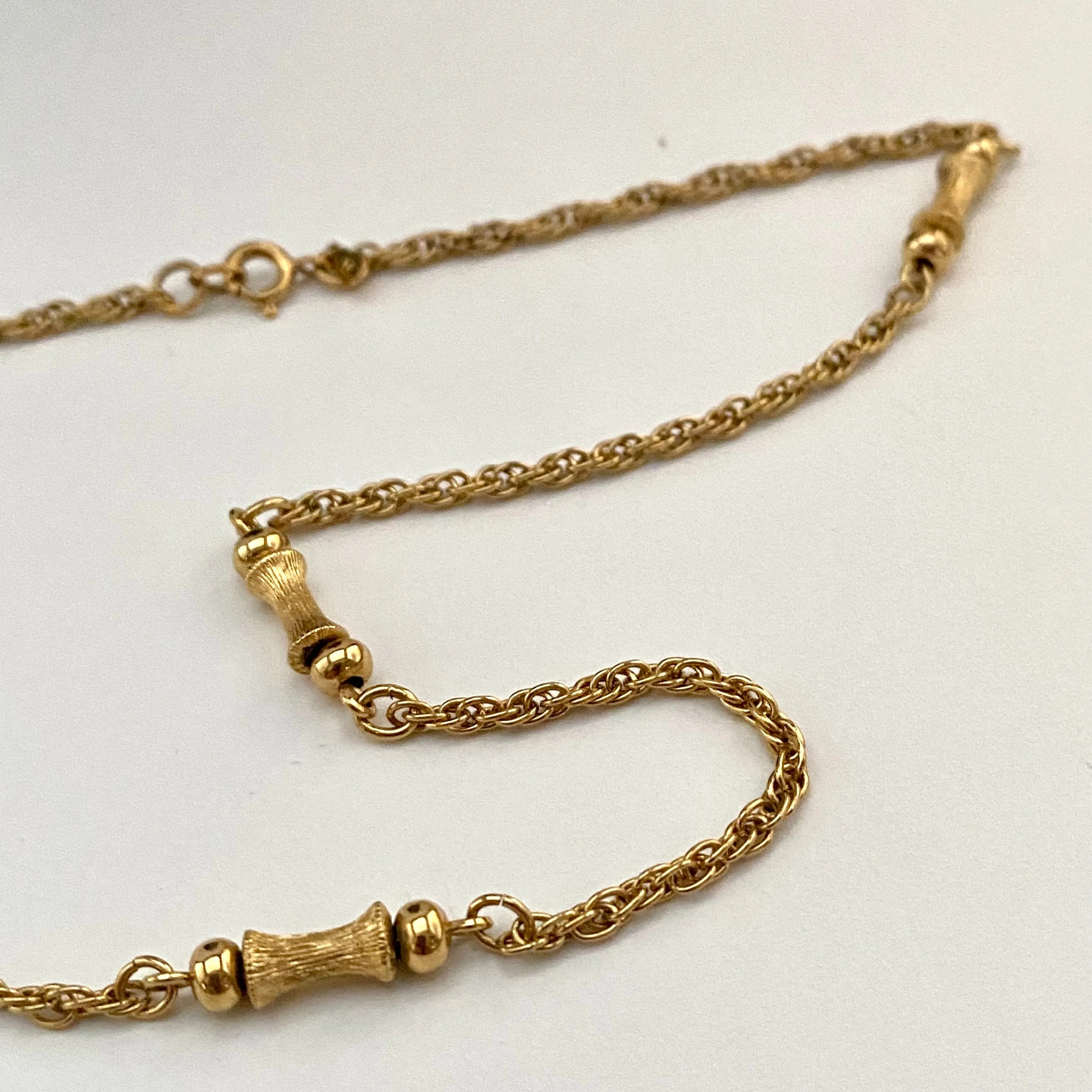 Late 40s/ Early 50s Monet Gold-Tone Chocker