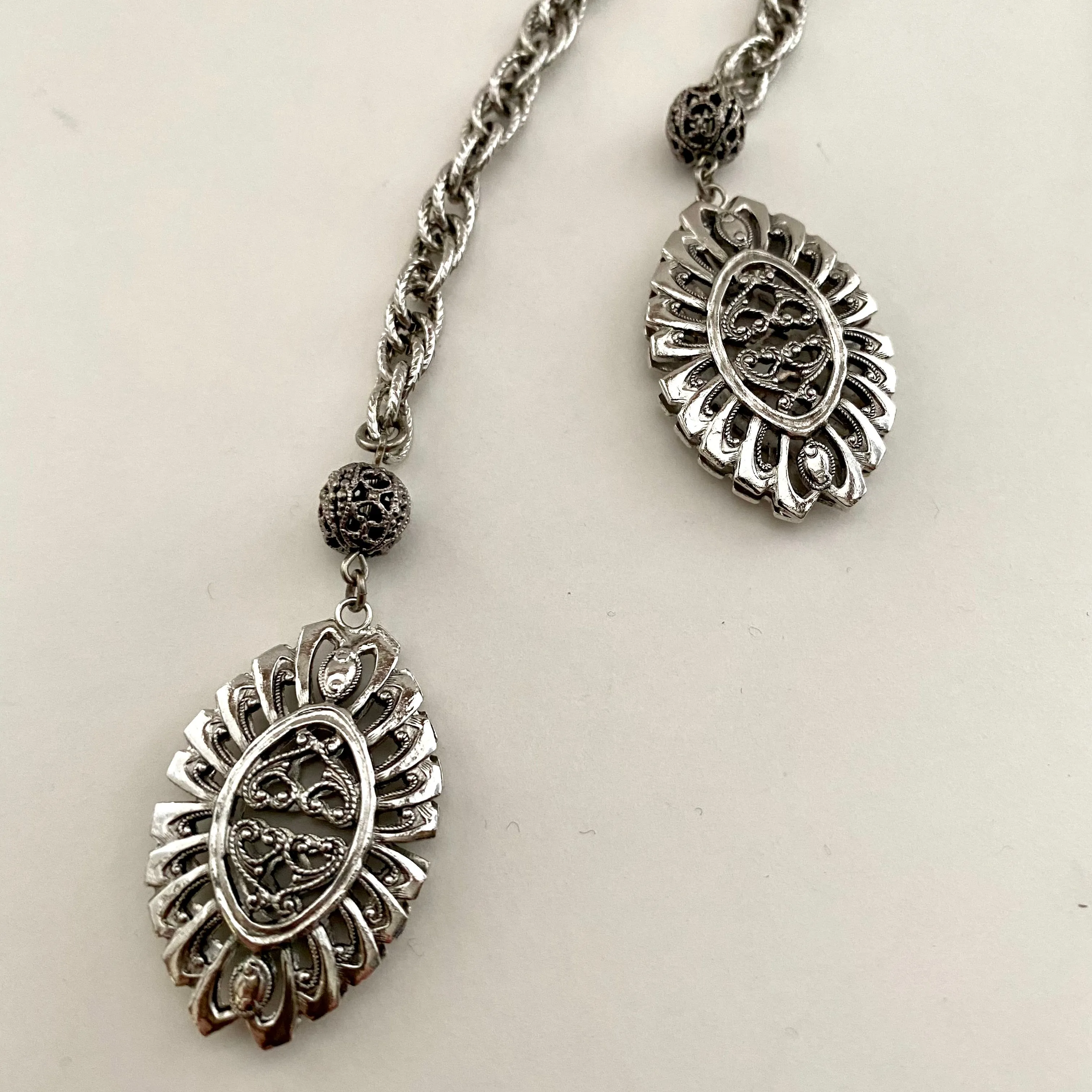 Late 60s/ Early 70s Lariat Chain Necklace