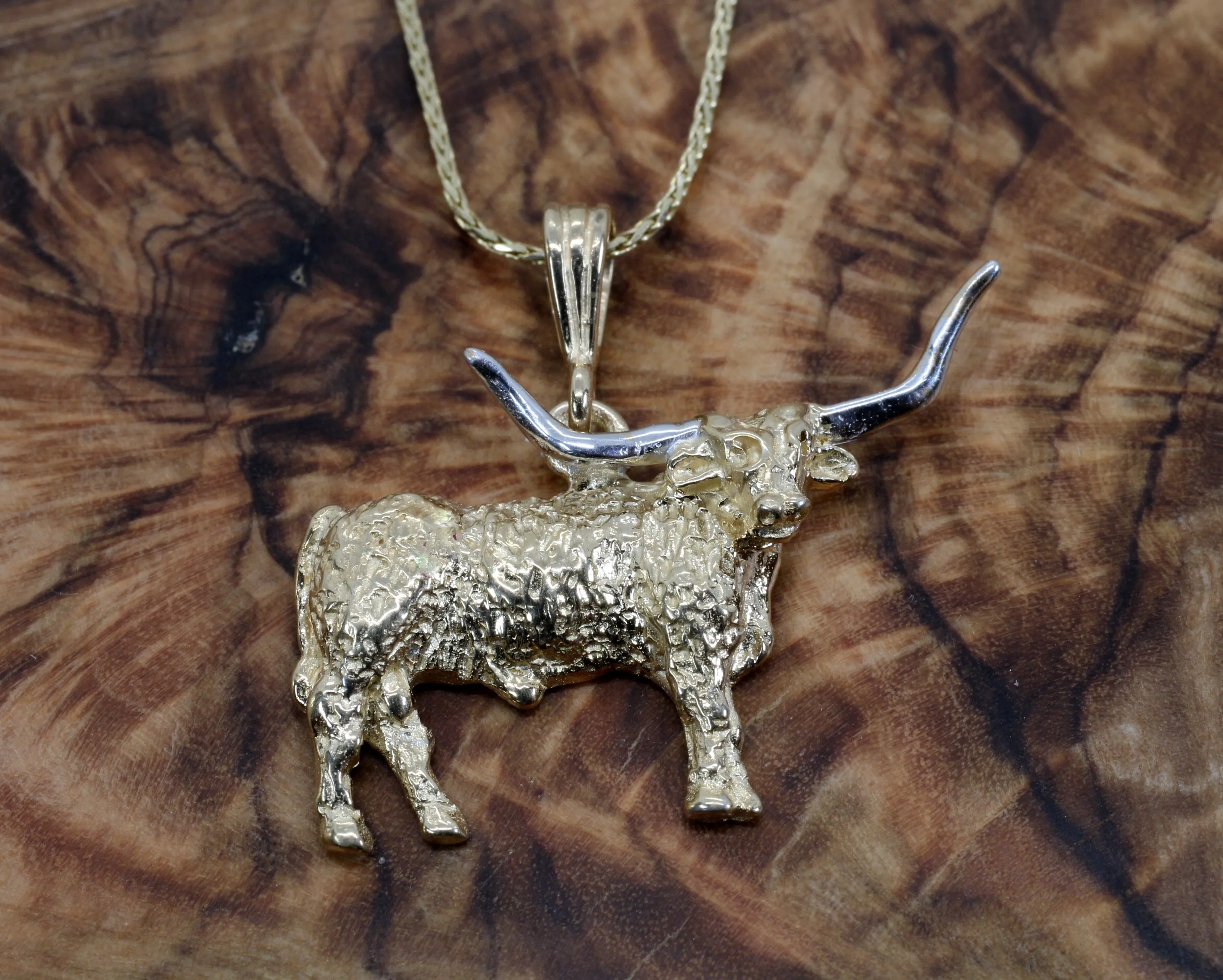 Medium Longhorn Necklace with Texas Longhorn made in Solid 14kt gold