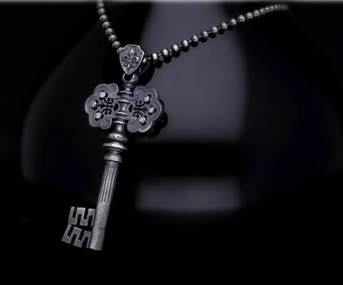 Men’s Sterling Silver Lucky Key Necklace