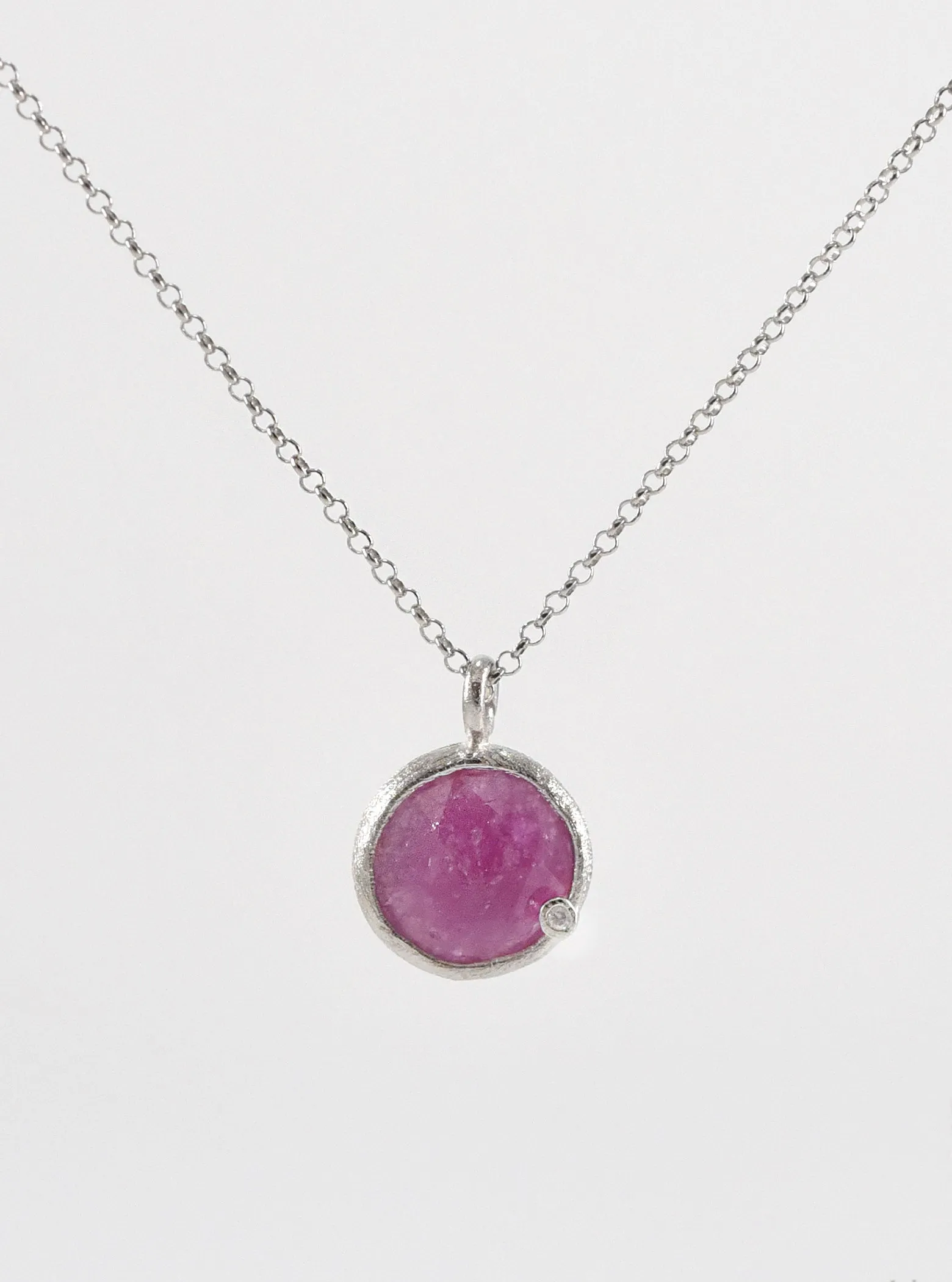 Mini Natural Sapphire with Diamond Round Necklace