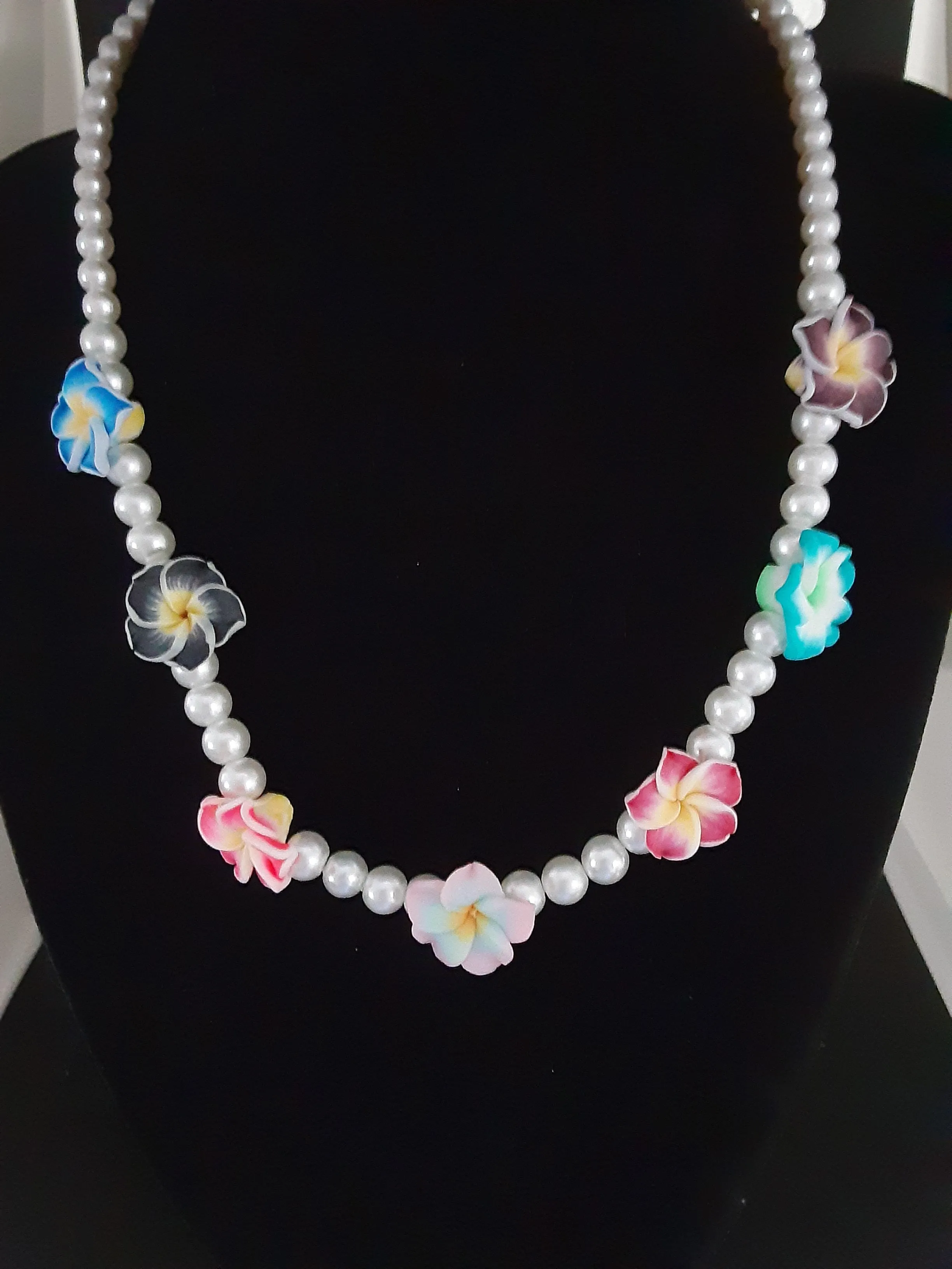 NB #98 Can't Go Wrong with this Dainty White Pearls and Pansies Set.