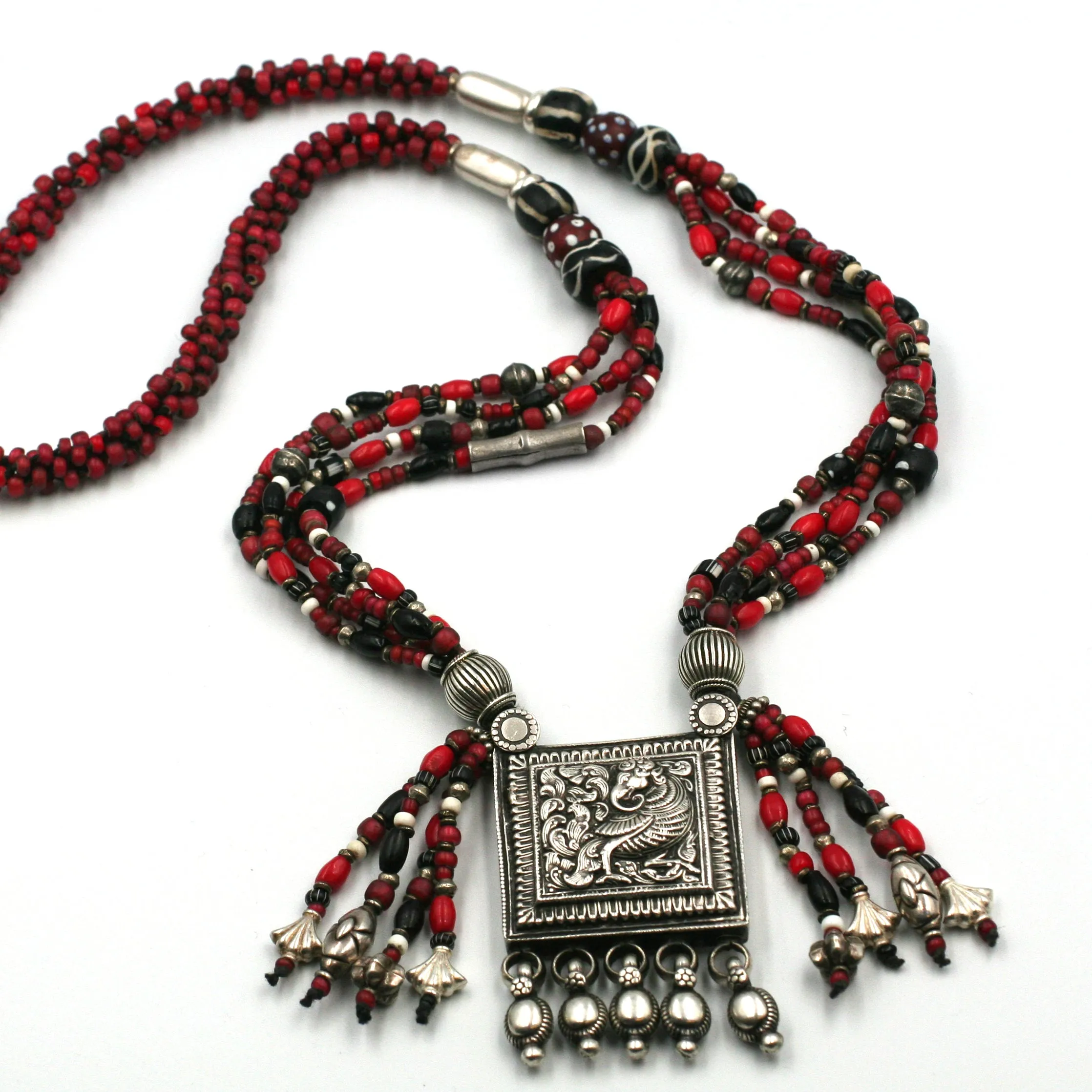 (neck003) Trade Bead Necklace With Silver Prayer Box Pendant