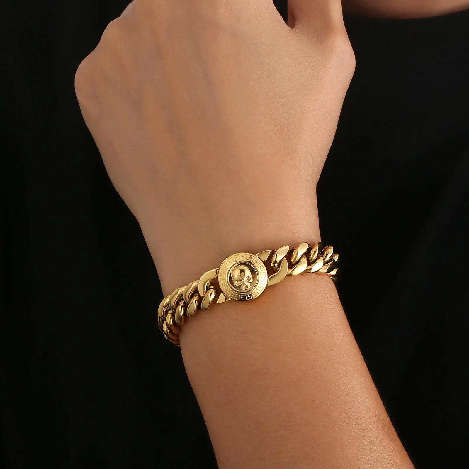 【NEW】12mm Miami Cuban Link Bracelet with SKULL Button Clasp