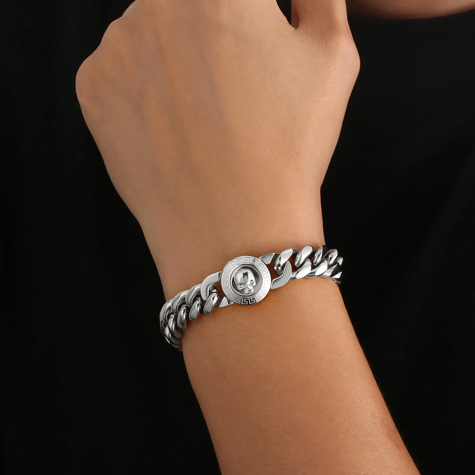 【NEW】12mm Miami Cuban Link Bracelet with SKULL Button Clasp