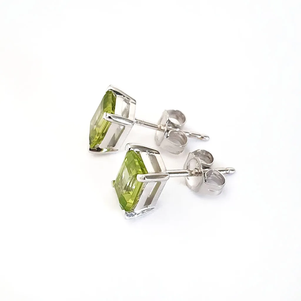 Peridot Octagonal White Gold Stud Earrings