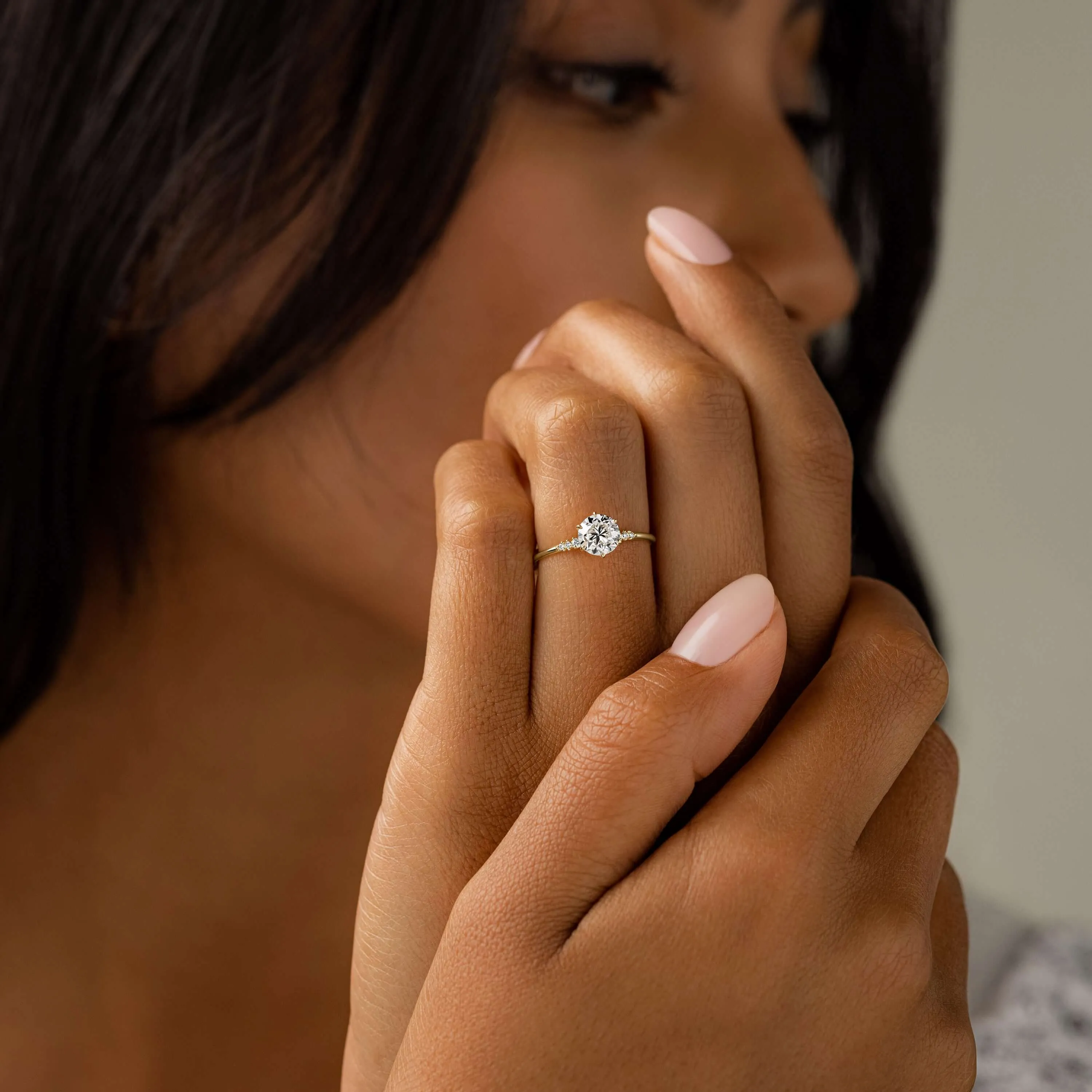 Poppy Seed Ring, Round Cut
