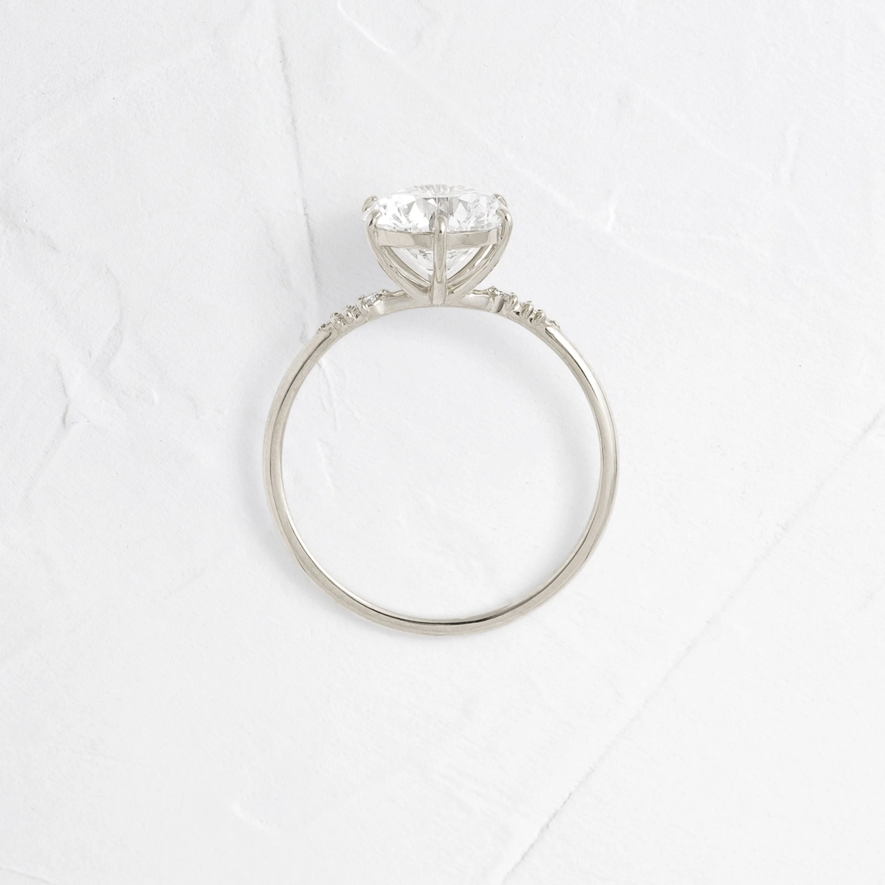 Poppy Seed Ring, Round Cut