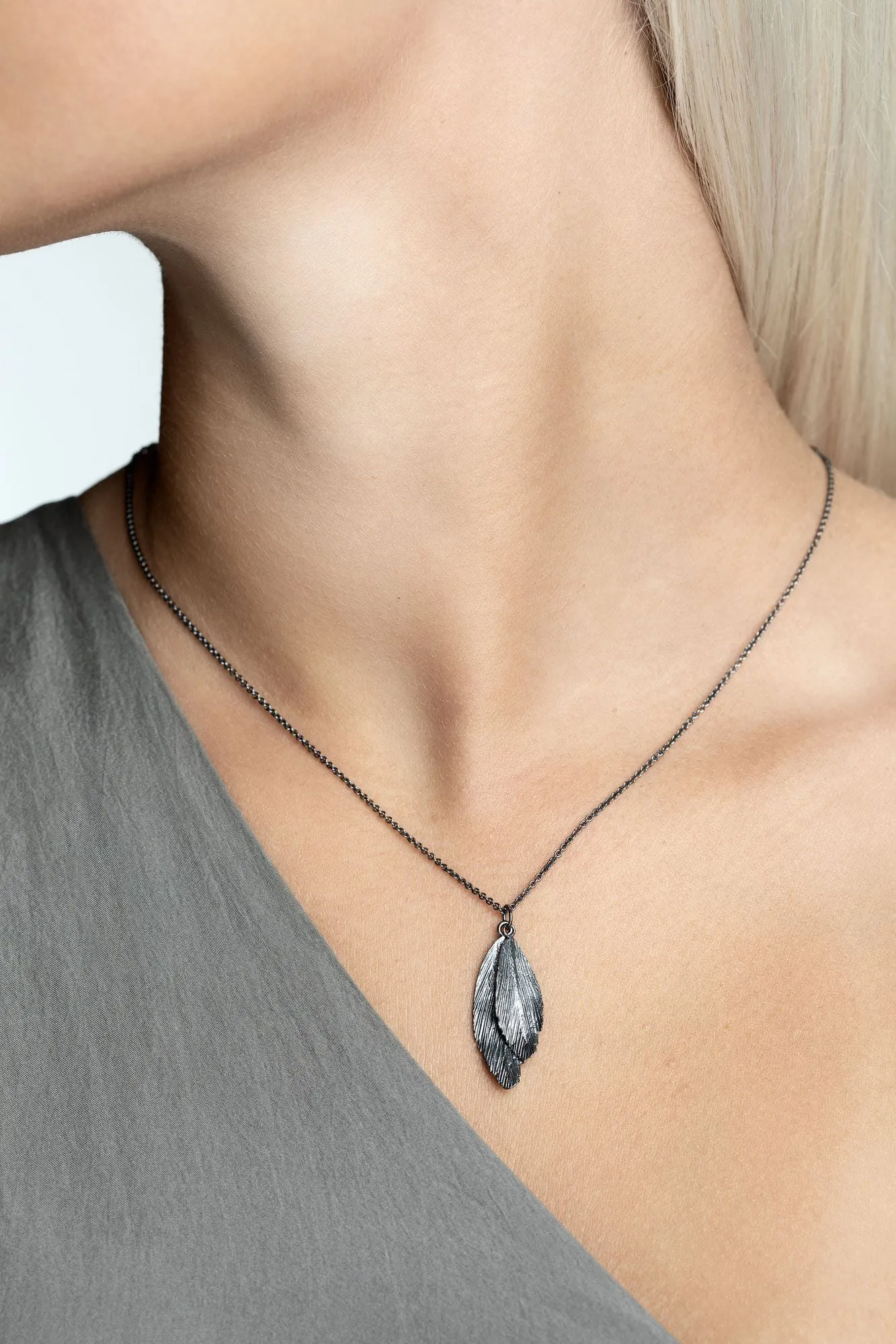 RAVEN necklace