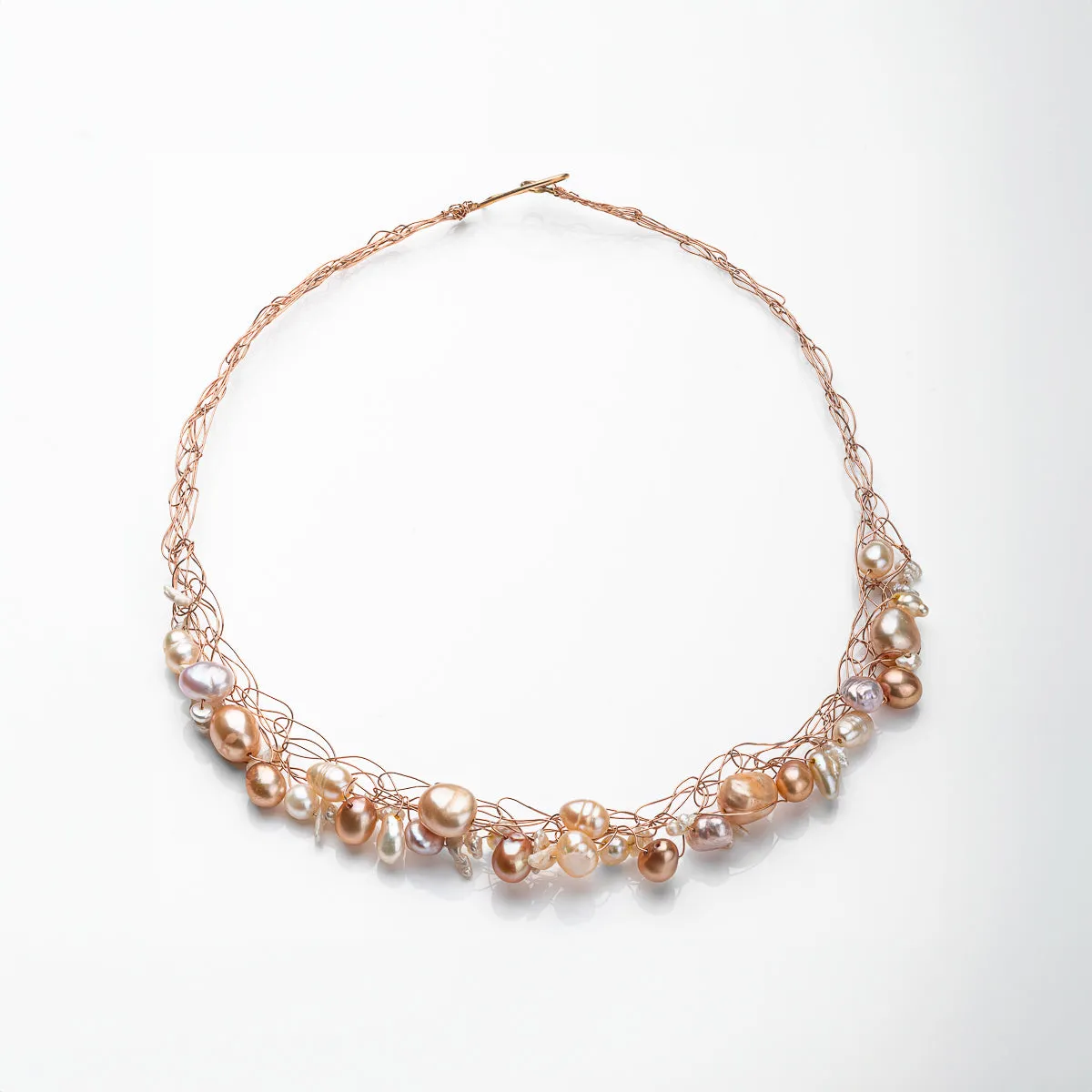 Rosy Pearls Collar