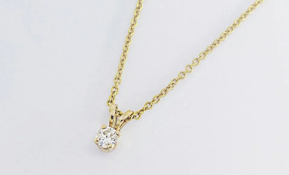 Solitaire Diamond Gold Necklace Pendant