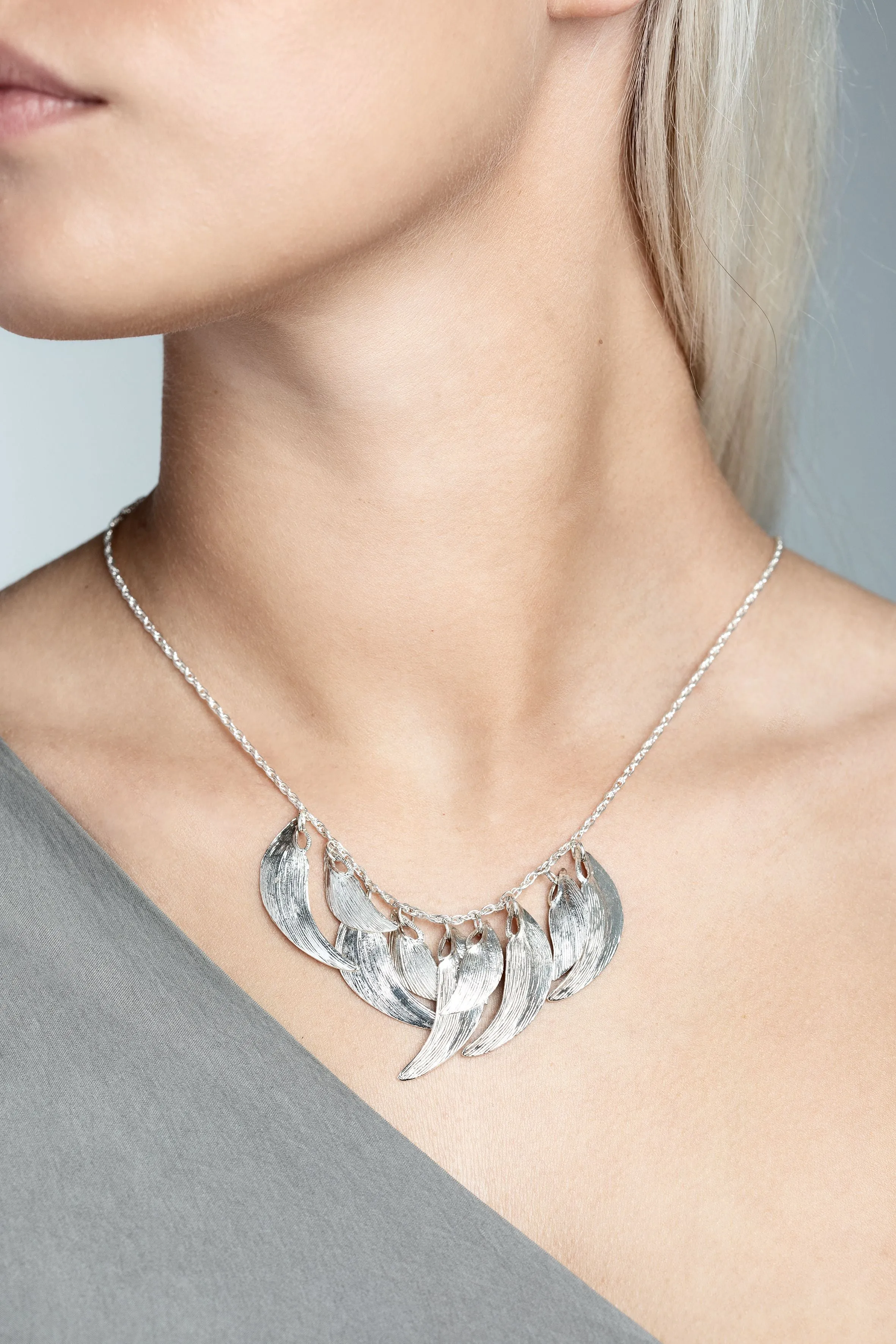SWAN necklace