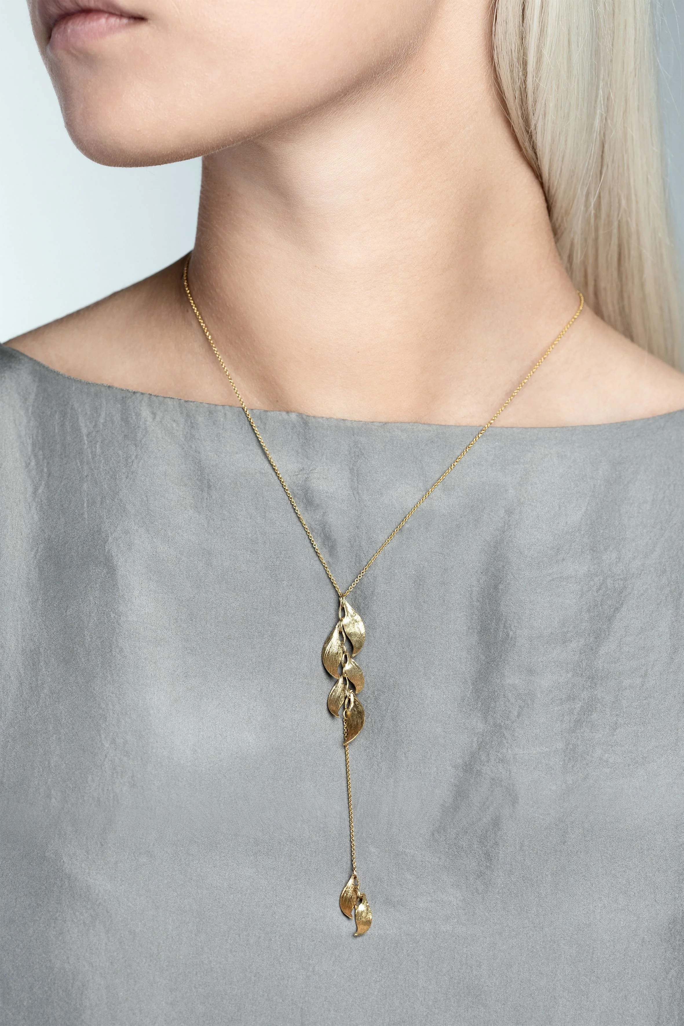 SWAN necklace