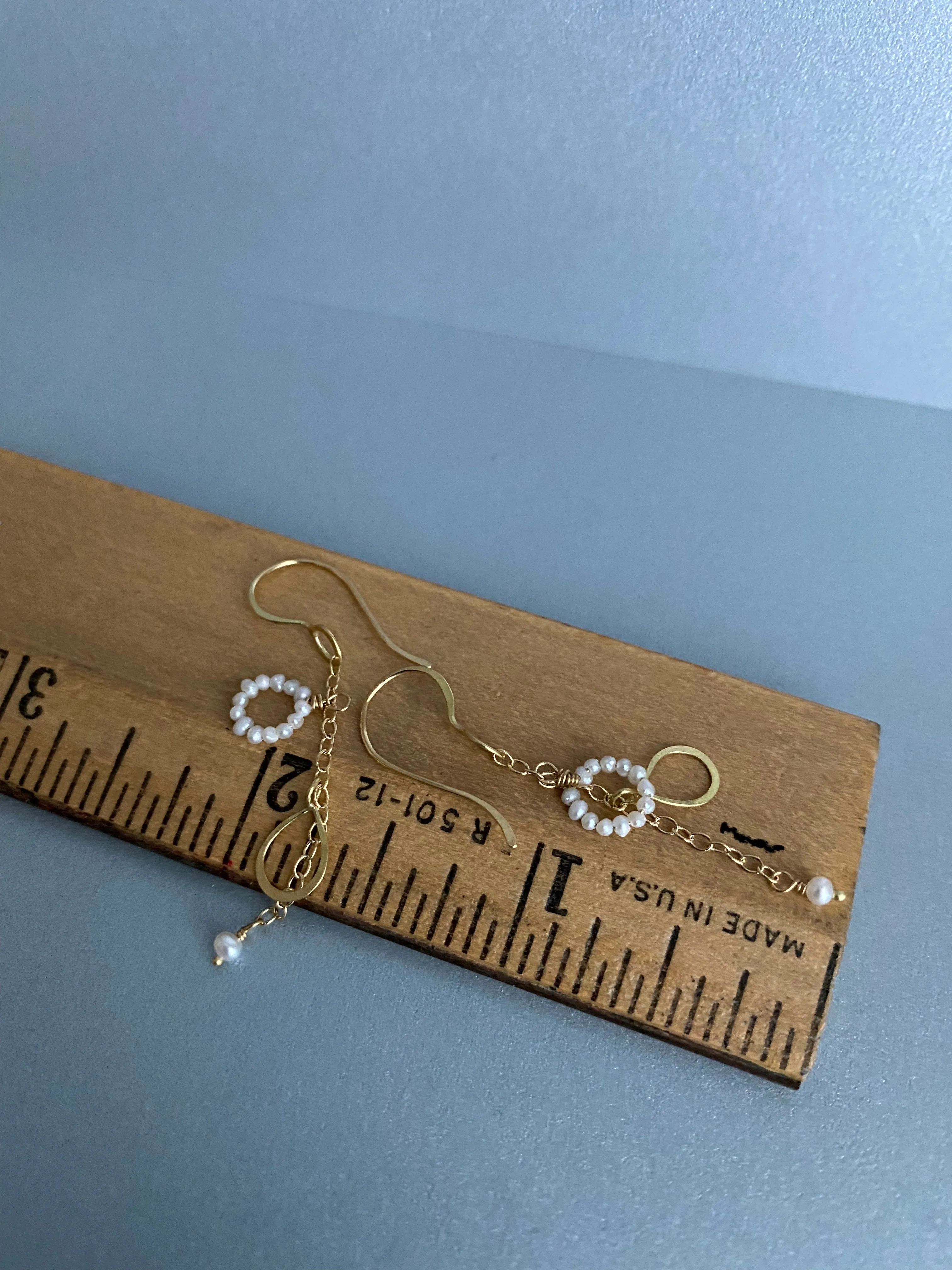 The Short Pearl Circle & Petal Drop Earring, 18k Gold