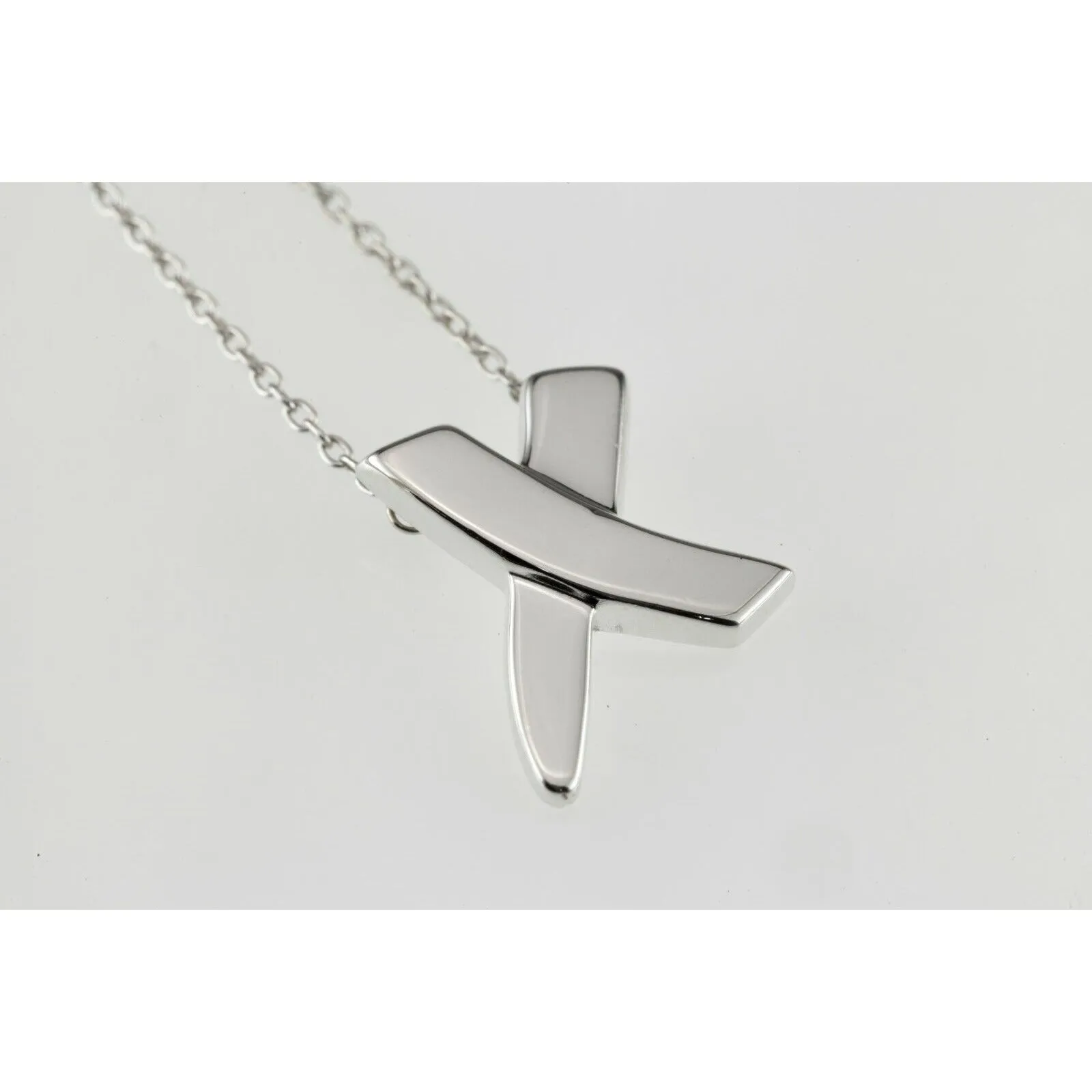 Tiffany & Co. Sterling Silver Paloma Picasso X Kiss Pendant Necklace 16" Chain