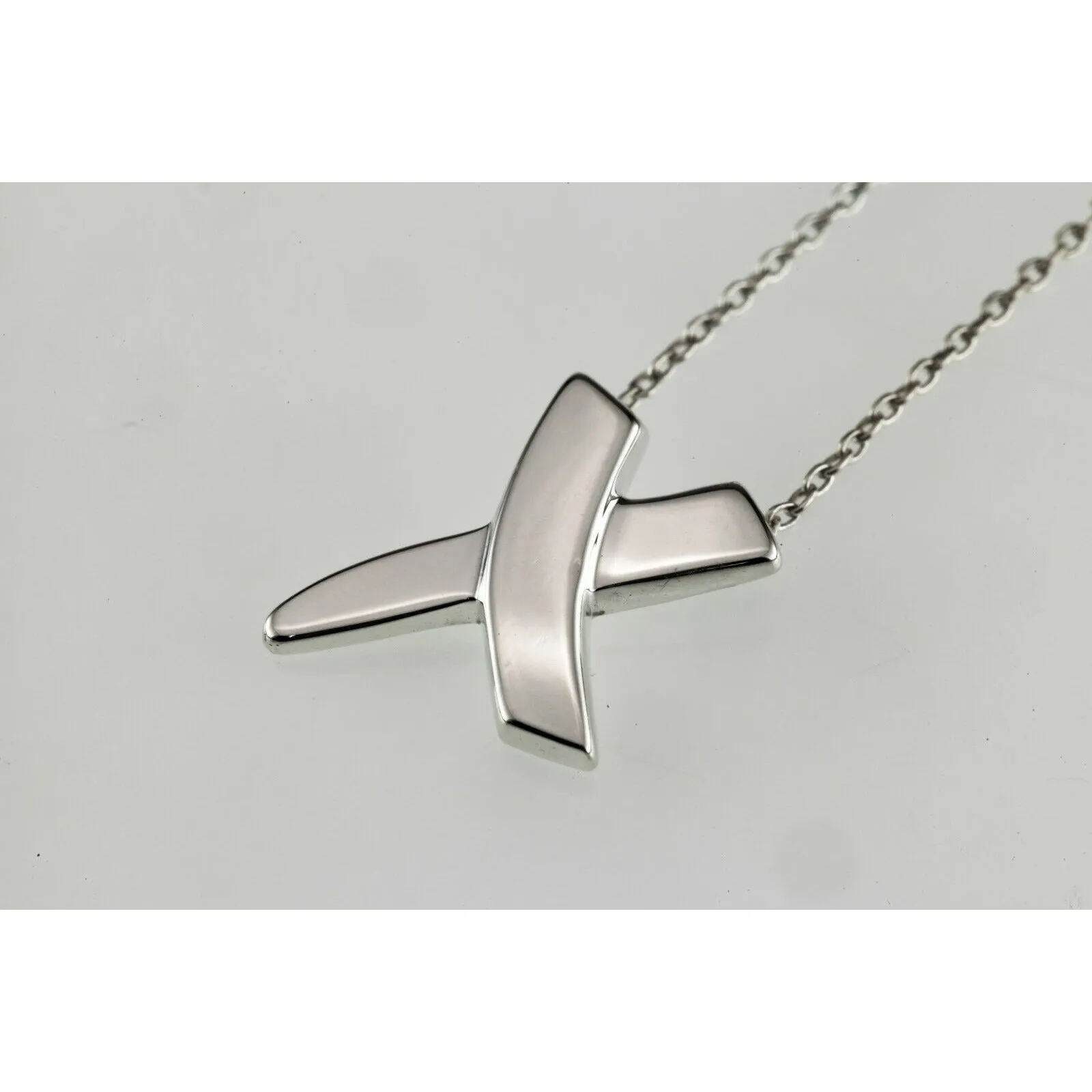 Tiffany & Co. Sterling Silver Paloma Picasso X Kiss Pendant Necklace 16" Chain