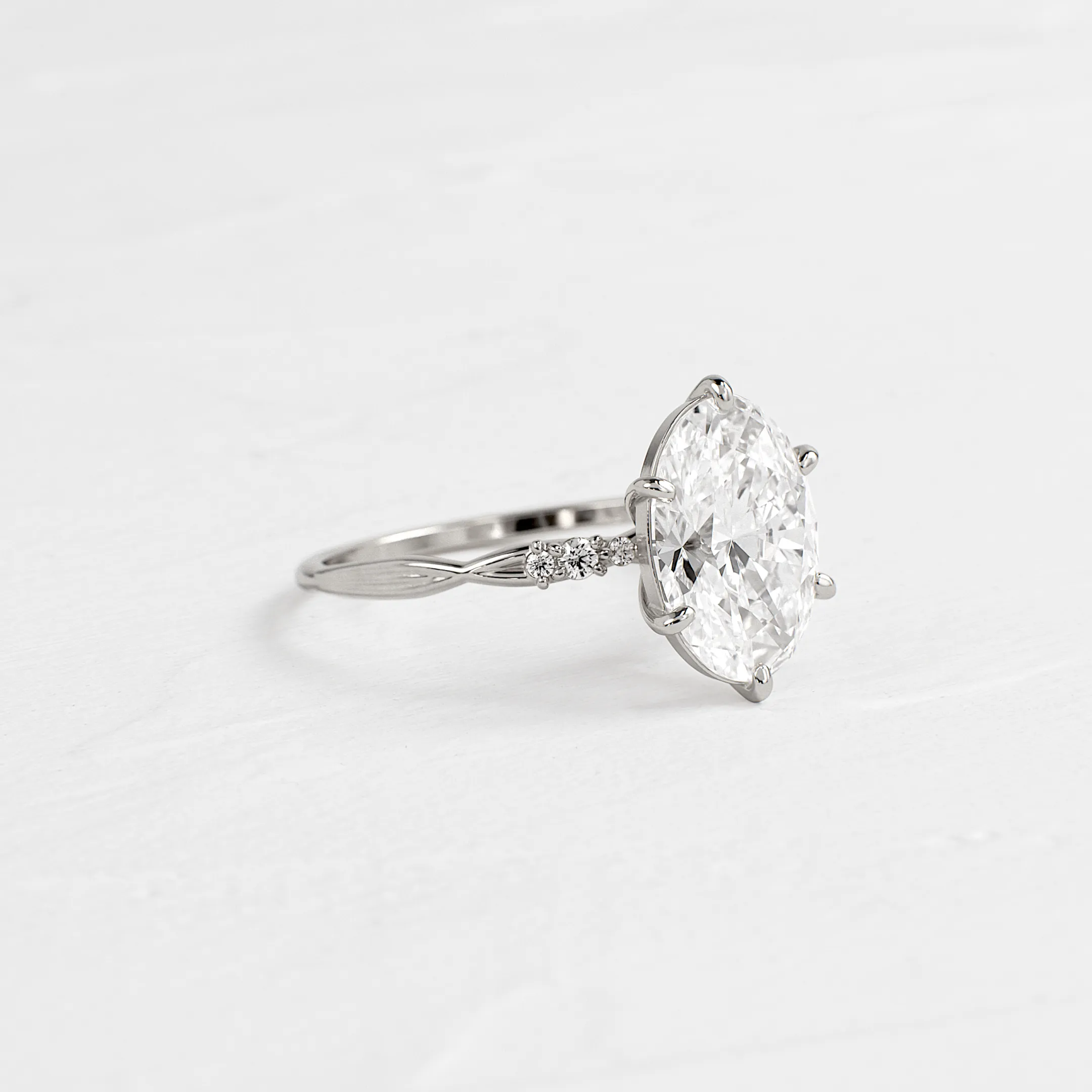 Trestle Ring, Oval Cut
