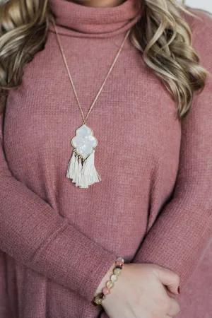 Unique Tassel Pearl Pendant Necklace- Gold