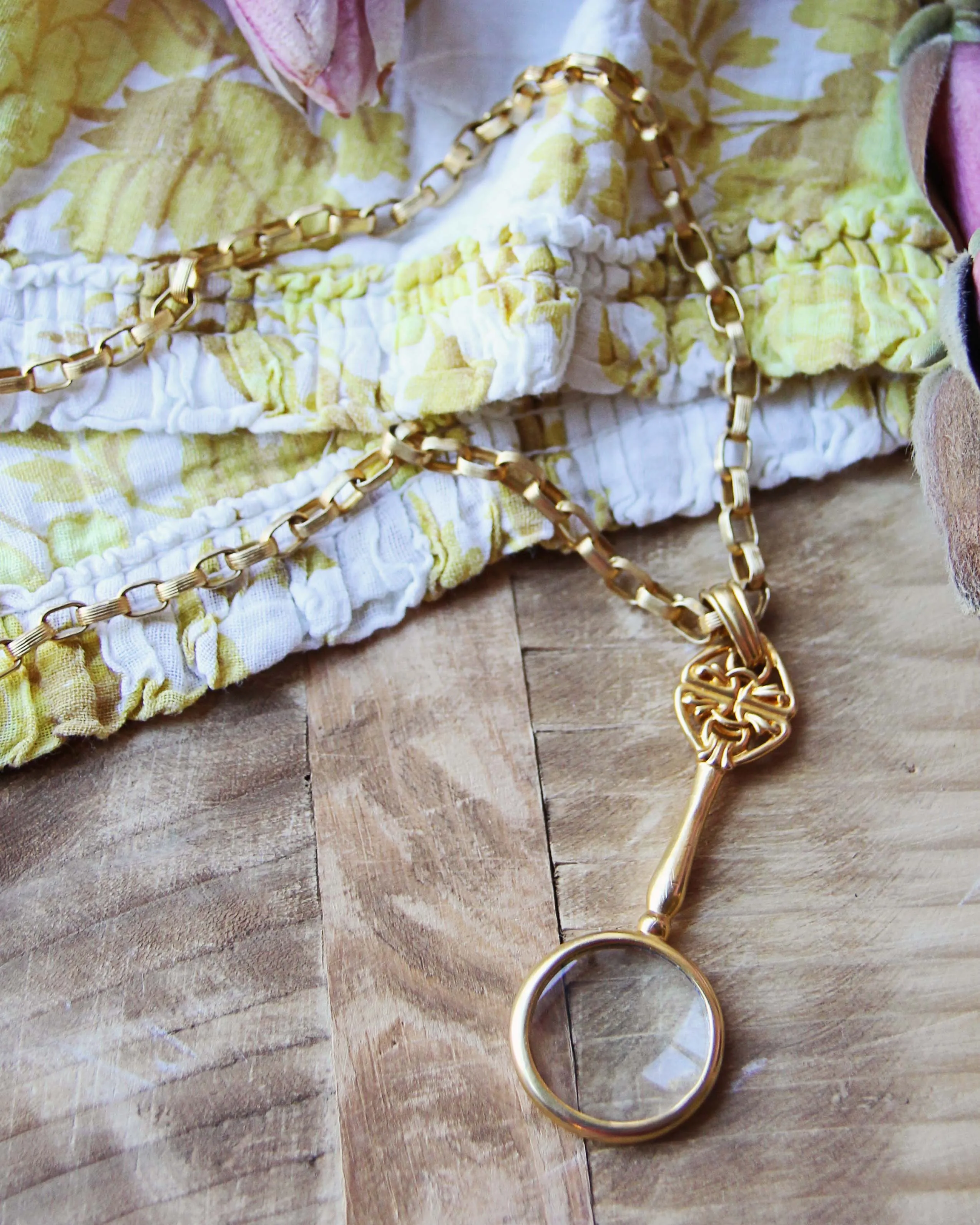 Vintage Spectacle Necklace