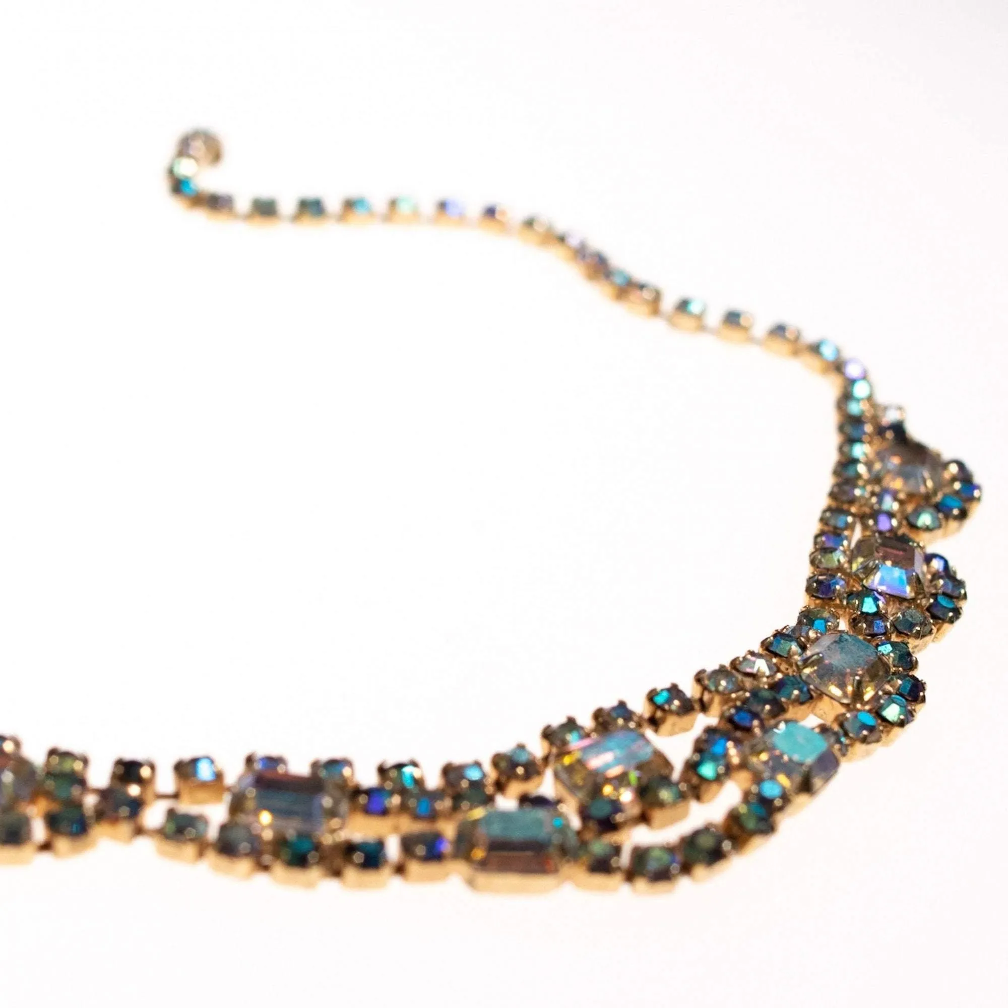 Vintage Unsigned Weiss Aurora Borealis Necklace