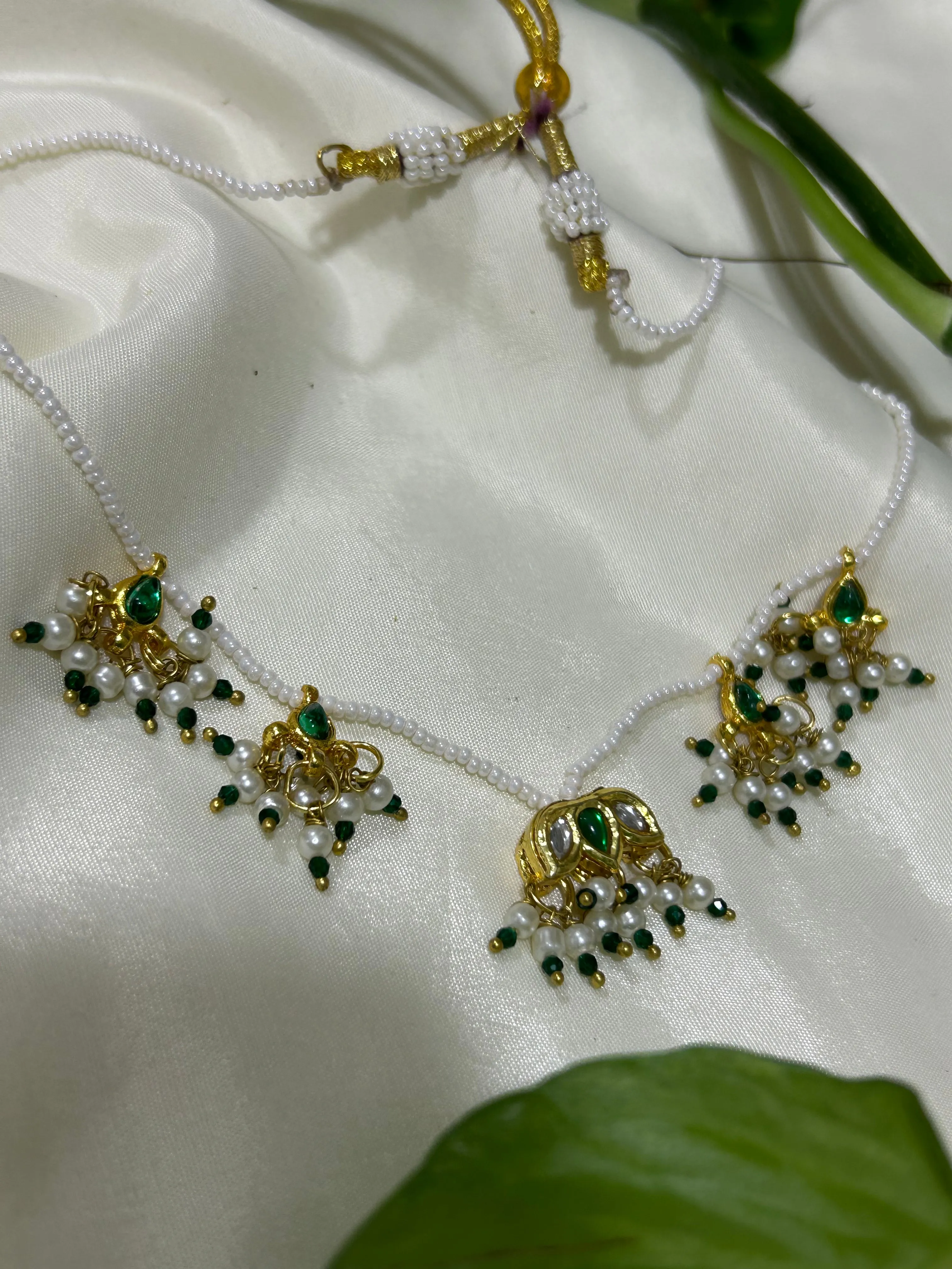 White Pearl Kundan Necklace Set